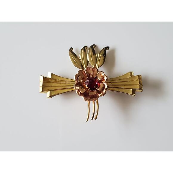Vintage 1940s Gold-fill Harry Iskin Floral Brooch - Picture 3 of 8
